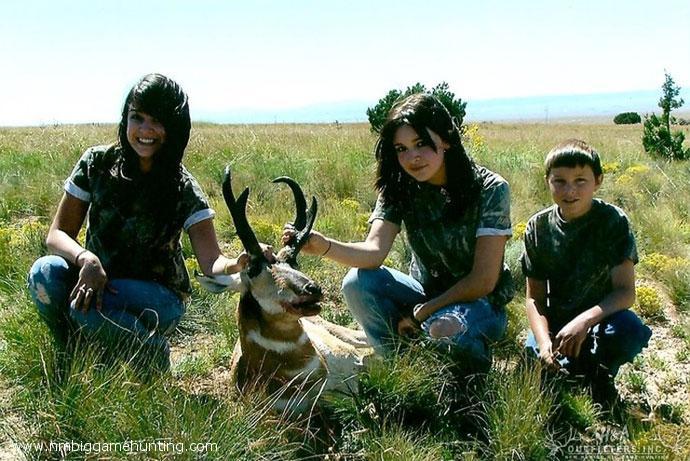 Pronghorn Hunts Photo