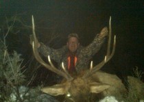<p>H & A Outfitters, Inc. 2011 Hunting Photos. Elk, mule deer, mountain lion</p>