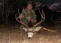<p>H & A Outfitters, Inc. 2011 Hunting Photos. Elk, mule deer, mountain lion</p>